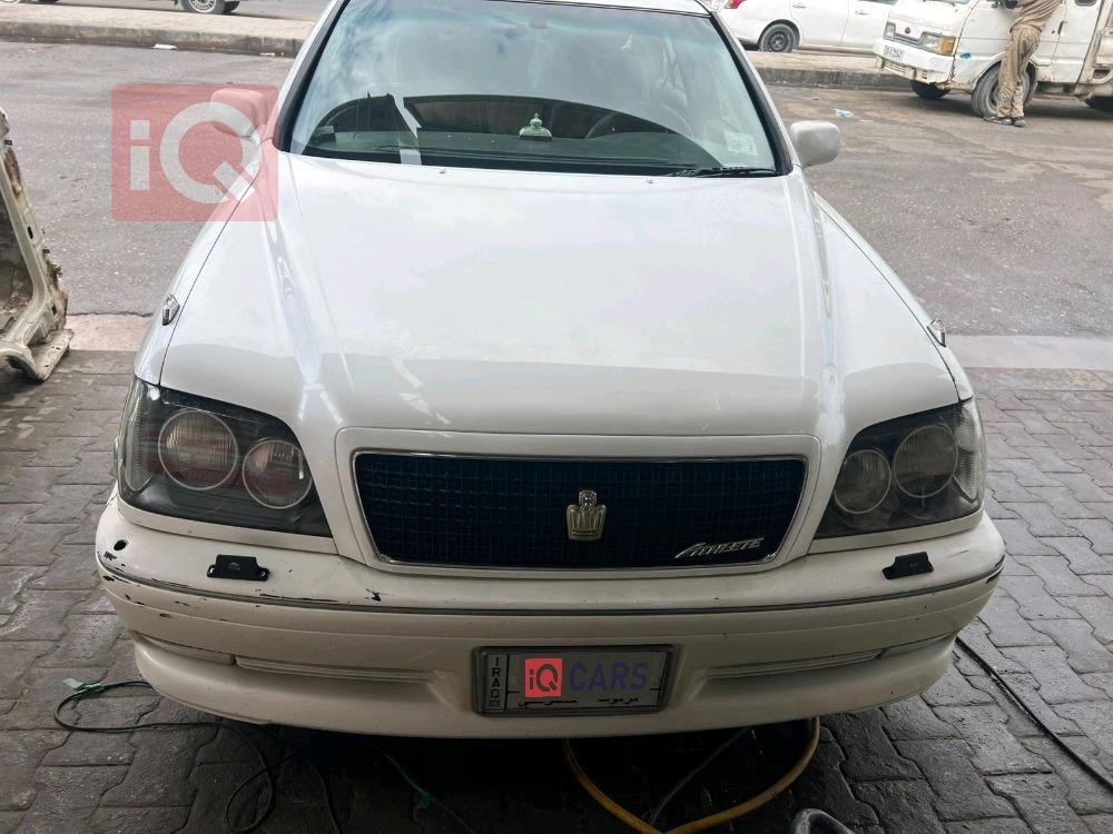 تويوتا كراون